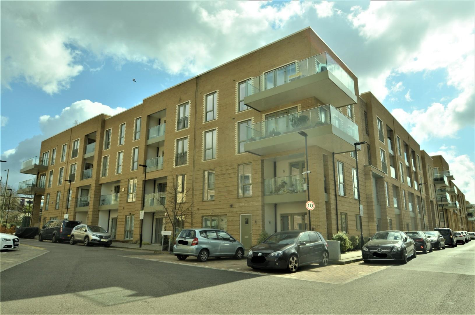 Coxwell Boulevard, Mill Hill